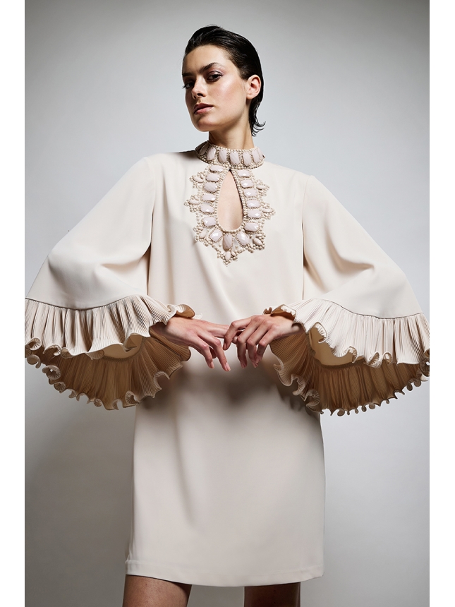 Twins Fantasy cream dress with sleeves