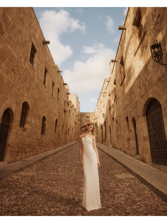 Allure Evening white maxi dress