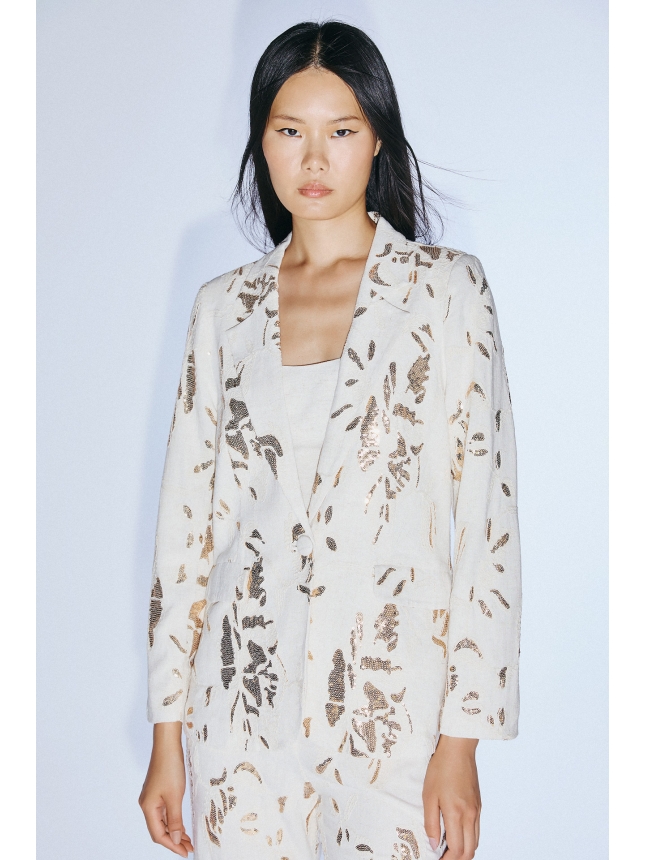 Twins Fantasy cream suit