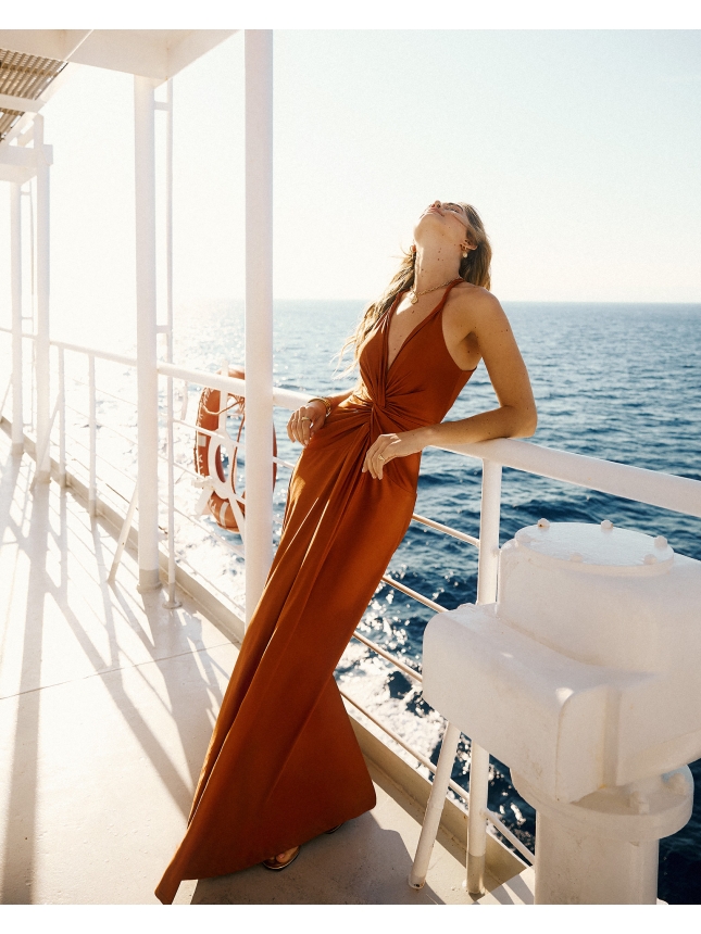 Twins Fantasy dress with open back