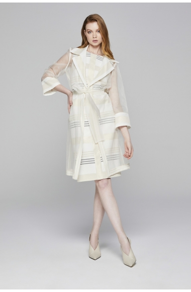 Silk organza manteaux 