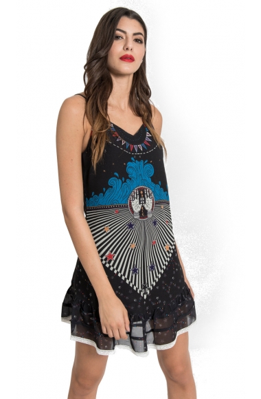 Silvian Heach dress with hands