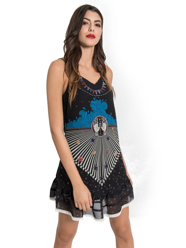 Silvian Heach dress with hands